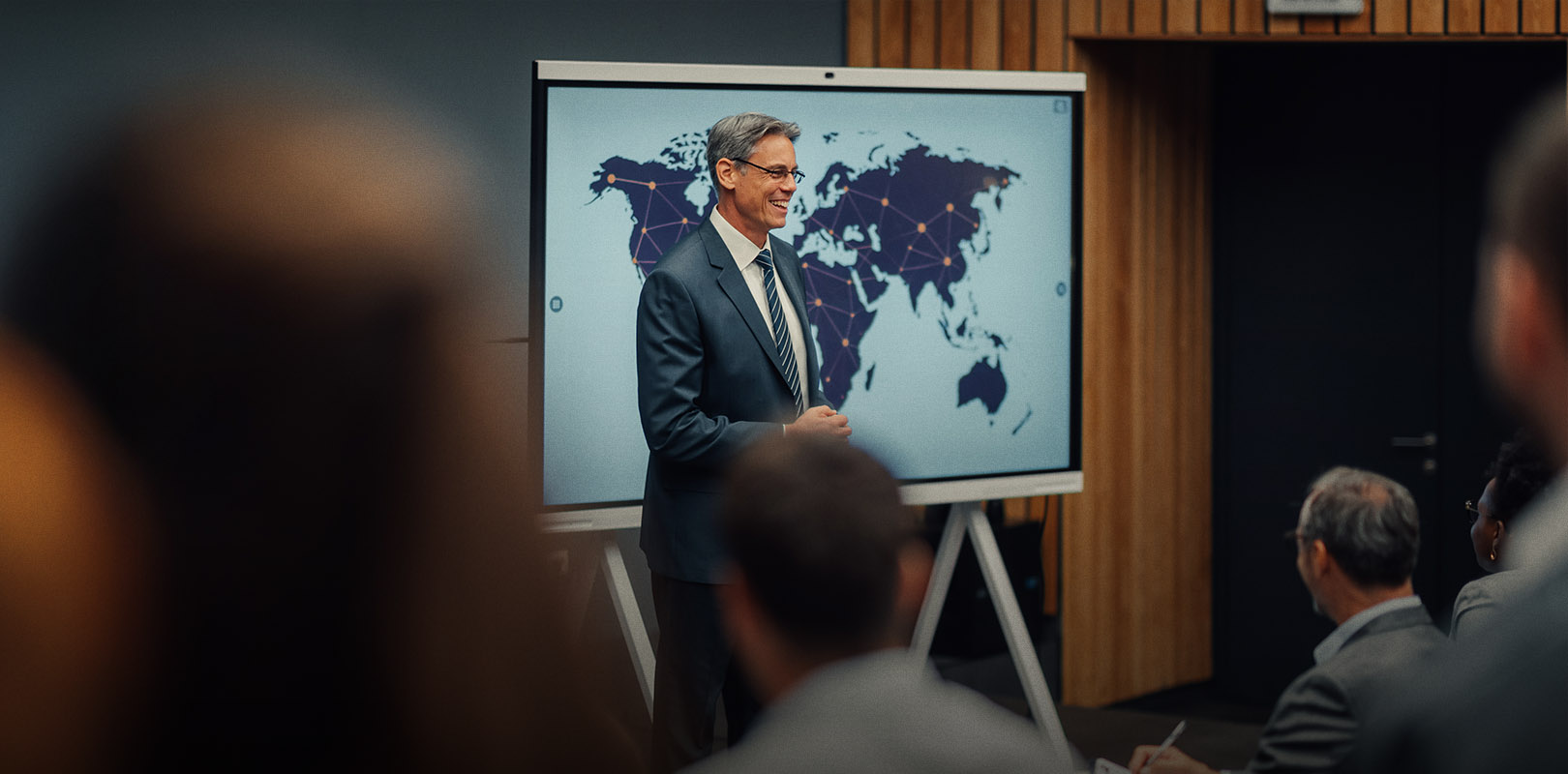 Στην παγκόσμια και την ελληνική οικονομία