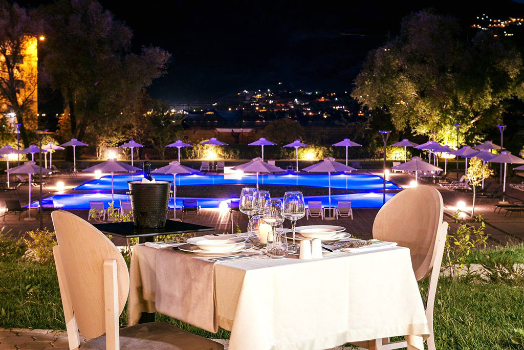 The Lake Hotel 2
