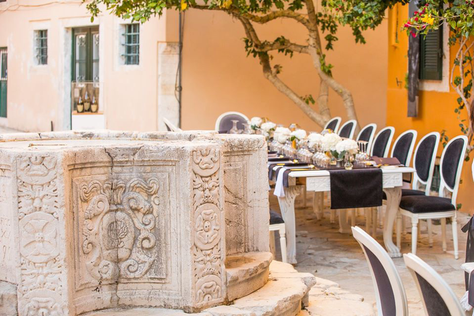 Venetian Well 2