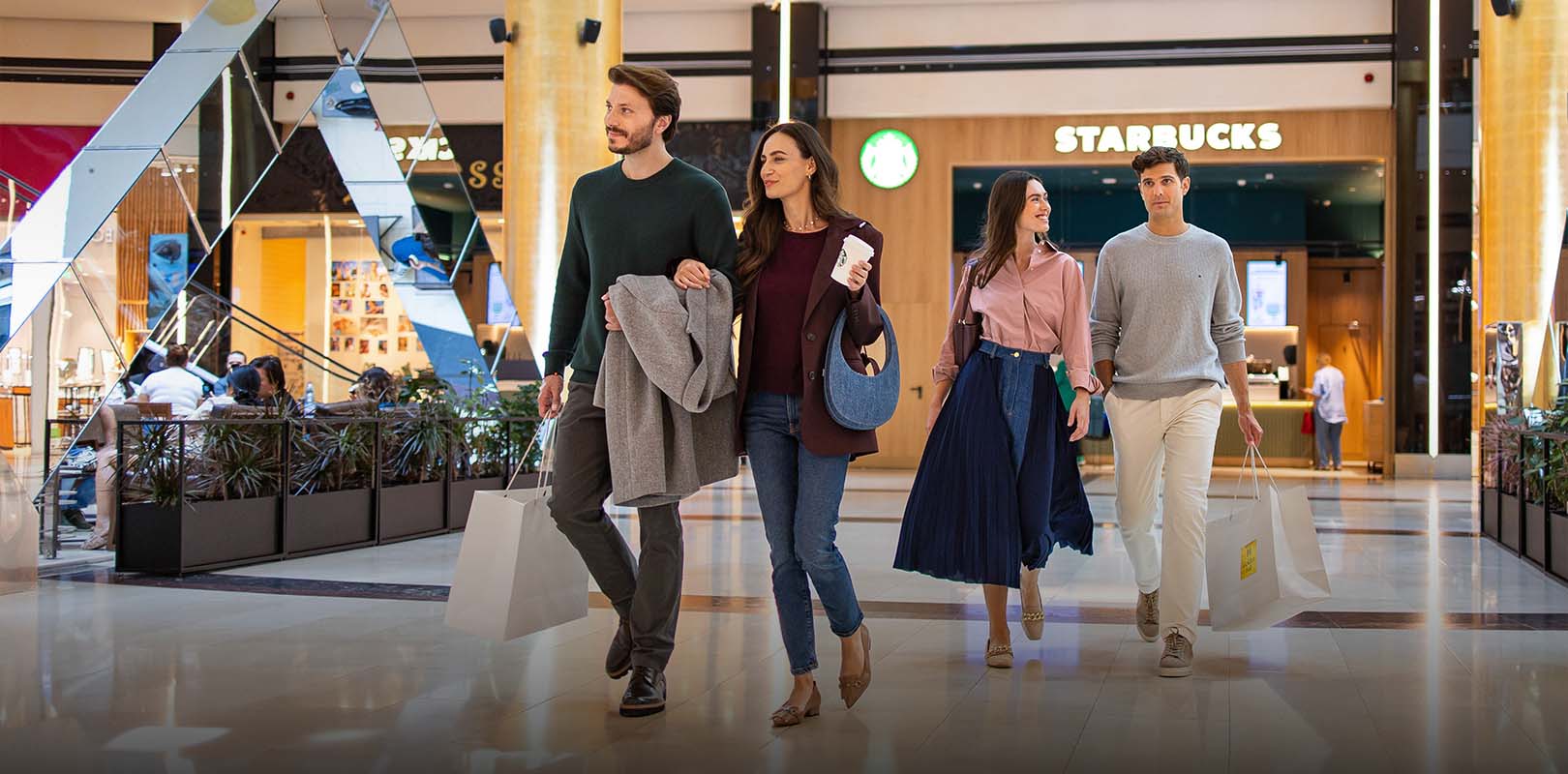 Έ&nu;&alpha; &beta;ή&mu;&alpha; &pi;&iota;&omicron; &kappa;&omicron;&nu;&tau;ά &sigma;&tau;&eta; YES Mastercard