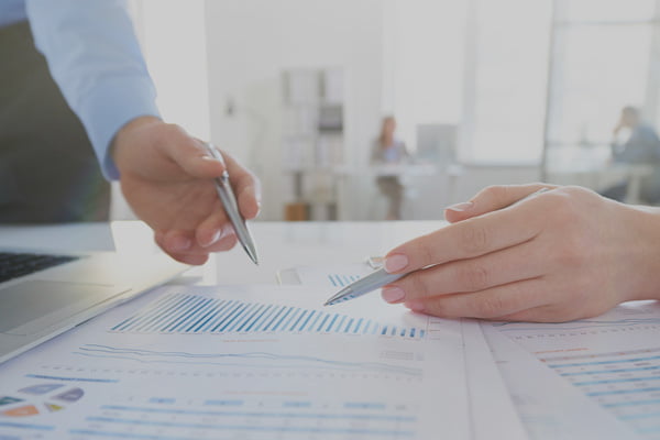 Financial analysis and reports